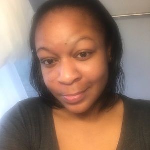 Meet your Posher, Tia